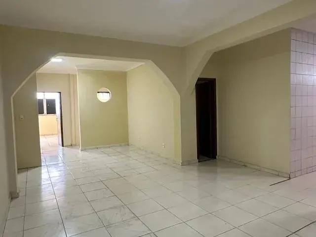 Imagem: Locação Amplo Apartamento de 4 Quartos