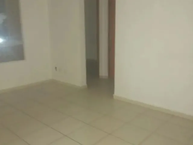 Imagem: Alugo Apt com 03 Quartos no Condomínio