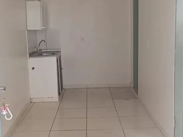 Imagem 3: Alugo Kitnet Quarto com 1 dormitório