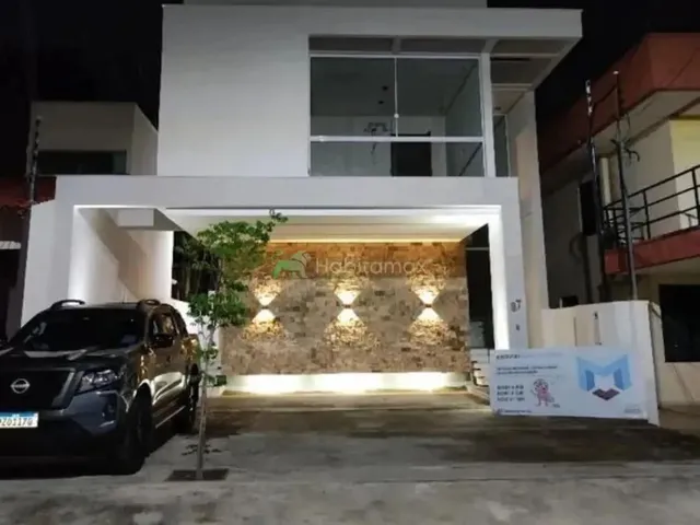 Imagem: A casa possui 3 Dormitórios, 2 Suítes, 5 Banheiros, 5