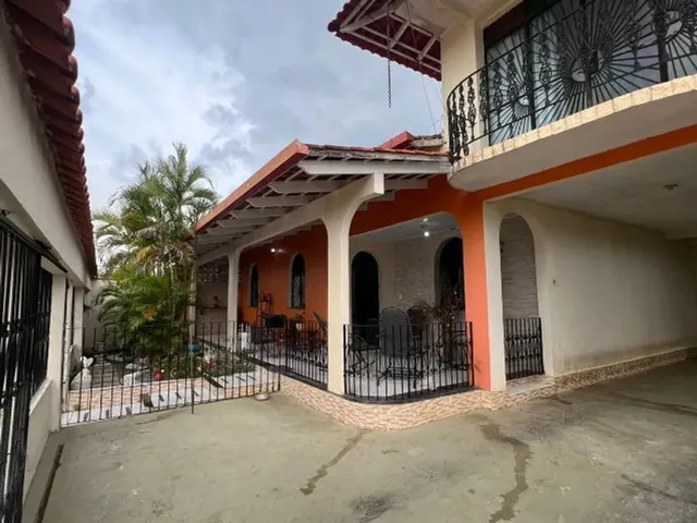 Imagem 7: Casa Comercial de Esquina 500M² C/ 5 Quartos Sendo 3 Suítes Mobiliada no Planalto