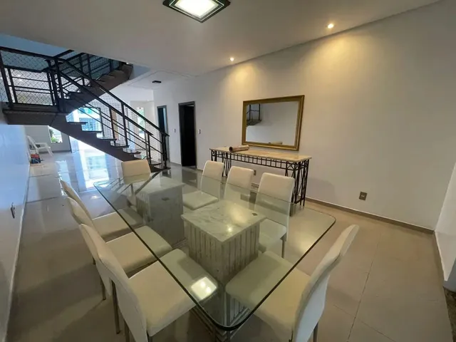 Imagem: A casa em condomínio possui 3 Dormitórios, 3 Suítes, 5