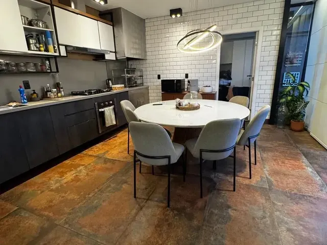 Imagem 7: Conjunto Manauense, Belisima Casa, Mobiliada, com 4 Suítes, Piscina