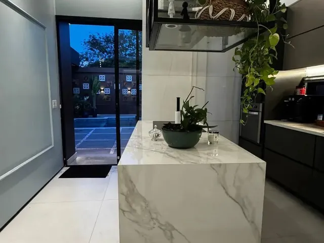 Imagem 6: Conjunto Manauense, Belisima Casa, Mobiliada, com 4 Suítes, Piscina