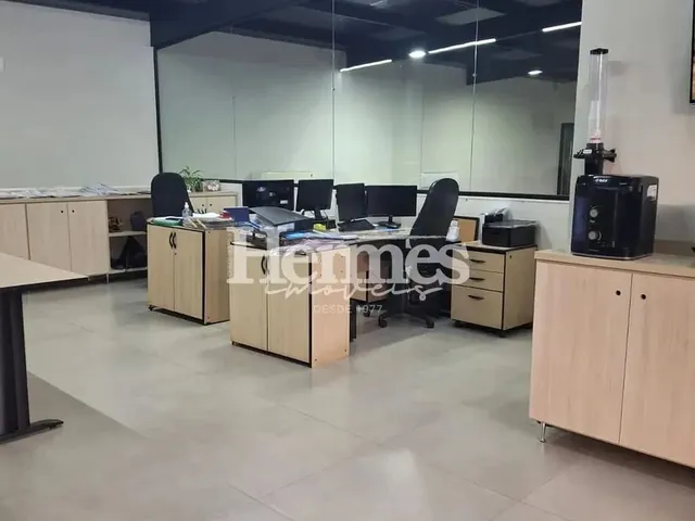 Imagem: Prédio Comercial Disponível para Venda