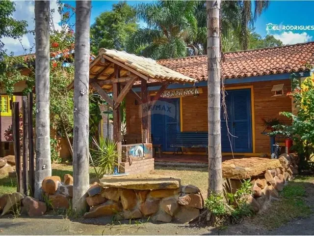 Imagem: Espaço para Eventos com Piscina e Vista