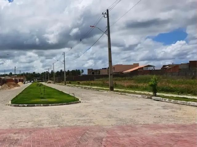 Imagem: O terreno possui 300m² de Área e está localizado em
