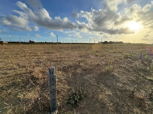 Imagem: O terreno possui 140m² de Área e está localizado em
