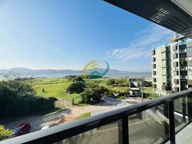 Imagem: O apartamento possui 3 Dormitórios, 1 Suíte, 4 Banheiros,