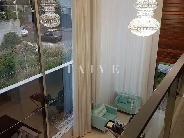 Imagem 10: Sobrado À Venda e Locação, 500M², 4 Quartos (Sendo 2 Suítes), 6 Banheiros, 4 Vagas