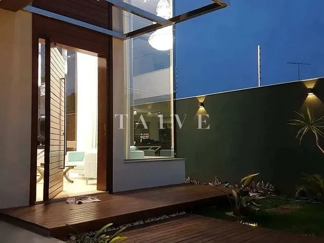 Imagem 11: Sobrado À Venda e Locação, 500M², 4 Quartos (Sendo 2 Suítes), 6 Banheiros, 4 Vagas
