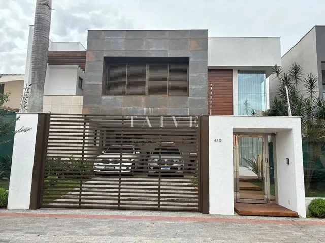 Imagem 9: Sobrado À Venda e Locação, 500M², 4 Quartos (Sendo 2 Suítes), 6 Banheiros, 4 Vagas