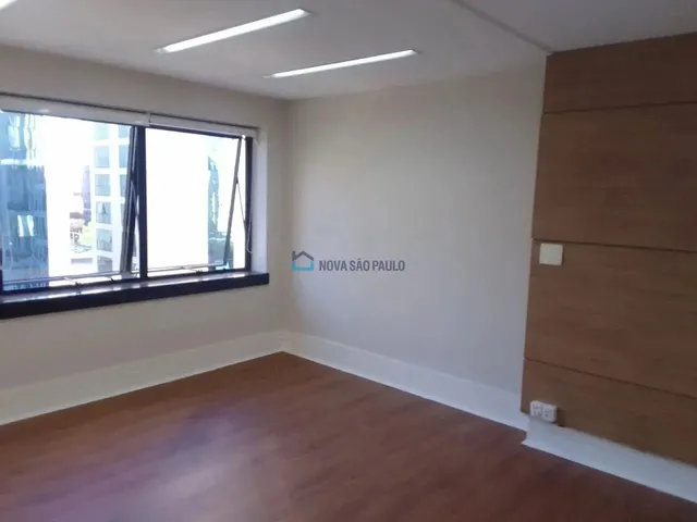 Imagem 1: Venda. Conjunto Comercial com 156 M² . Moema Pássaros