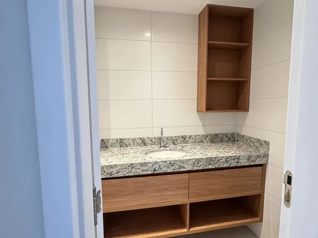 Imagem 3: Apartamento 2/4 a Venda no Coral Park
