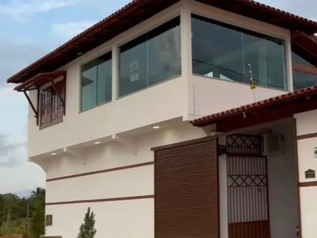 Imagem: Casa Alto Padrão/ Porteira Fechada