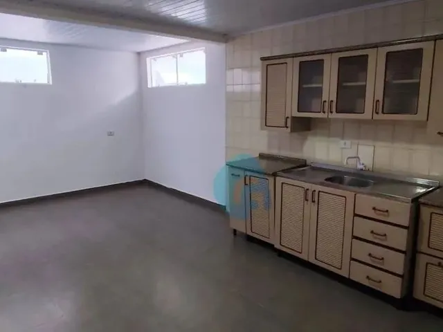 Imagem 2: Casa com 2 Dormitórios para Alugar, 80 M² - Capão da Imbuia - Curitiba/Pr