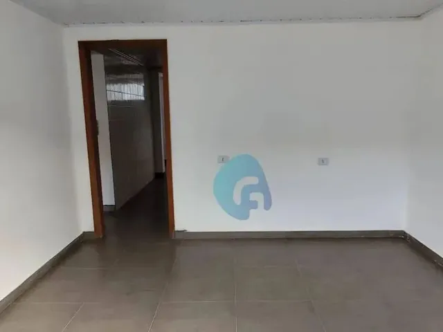 Imagem 8: Casa com 2 Dormitórios para Alugar, 80 M² - Capão da Imbuia - Curitiba/Pr