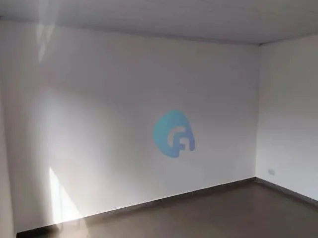 Imagem 15: Casa com 2 Dormitórios para Alugar, 80 M² - Capão da Imbuia - Curitiba/Pr