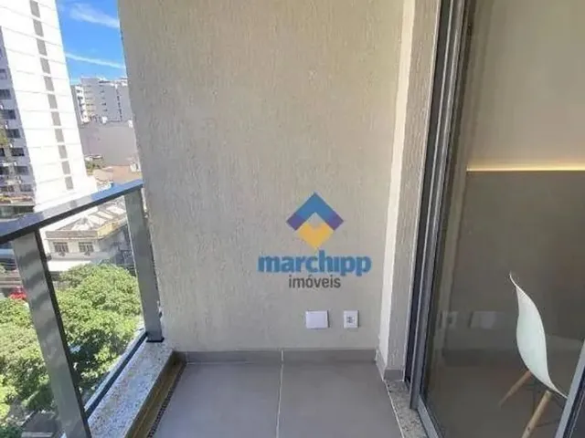 Imagem: O apartamento possui 1 Dormitório, 1 Banheiro, 1 Vaga na