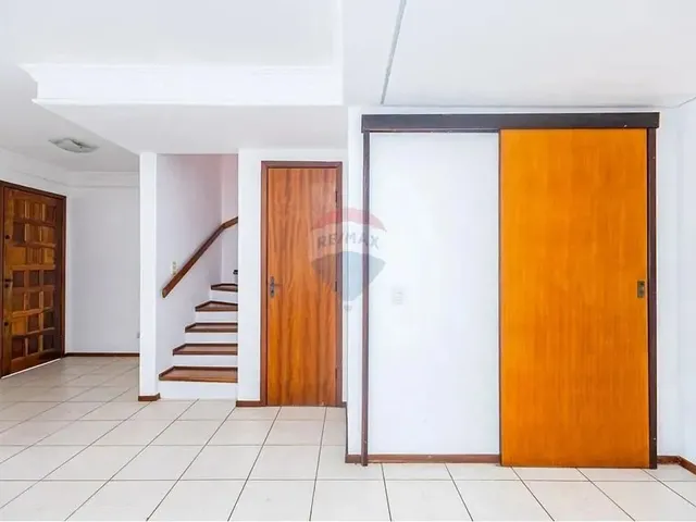 Imagem 10: Excelente Sobrado Dentro do Condomínio Fechado para Alugar no Bairro Cajuru, em Curitiba