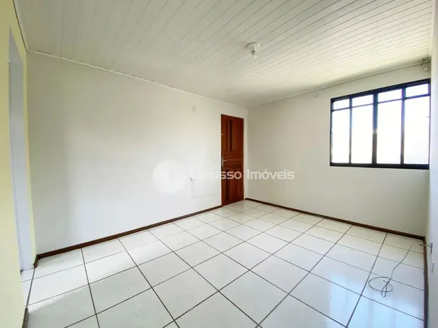 Imagem 5: Imóvel para Aluguel Possui 42 Metros Quadrados com 2 Quartos em Cajuru - Curitiba - Pr