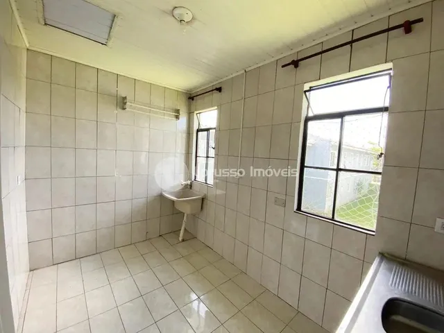 Imagem 10: Imóvel para Aluguel Possui 42 Metros Quadrados com 2 Quartos em Cajuru - Curitiba - Pr