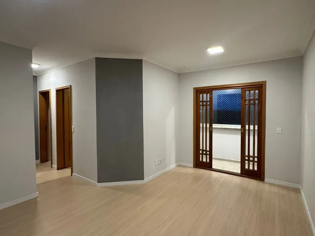 Imagem: O apartamento possui 3 Dormitórios, 1 Suíte, 2 Banheiros,