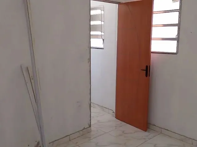 Imagem 15: Casa para Alugar em Itapuã 900,00