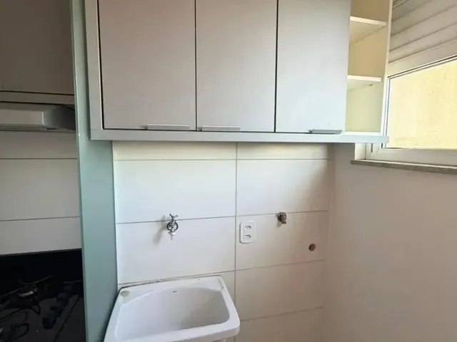 Imagem 2: Apartamento para Aluguel Possui 52 Metros Quadrados com 2 Quartos em Cabula - Salvador - B