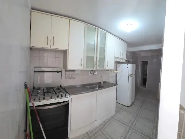 Imagem 5: Casa, Largo 2 de Julho, 3 Quartos, 2 Banheiros, Copa, Área de Serviço. Perto de Tudo