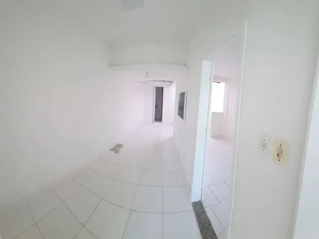Imagem 11: Casa, Largo 2 de Julho, 3 Quartos, 2 Banheiros, Copa, Área de Serviço. Perto de Tudo