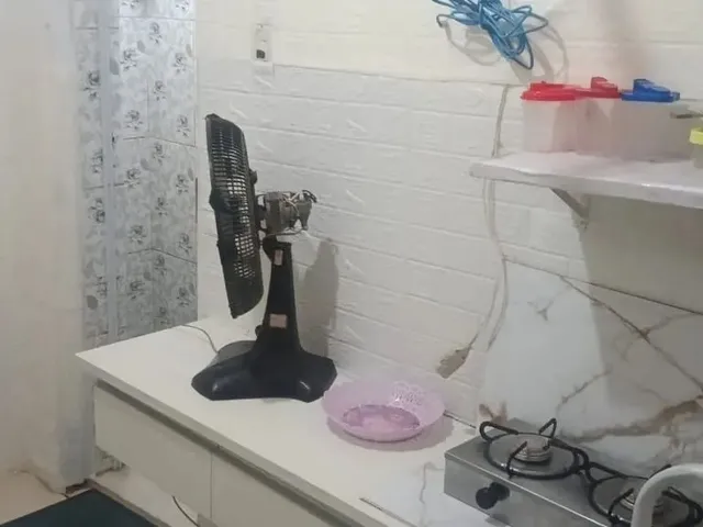Imagem 1: Kitnet Mobiliada Frente da Rua Principal 750 Água Luz Internet e Iptu Grates