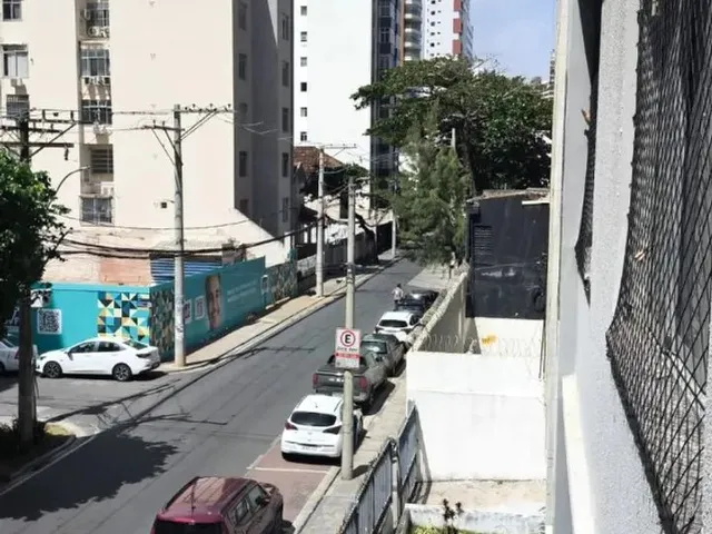 Imagem 6: Excelente Apartamento na Barra para Carnaval: 2/4 + Dependencias, Varanda, 2 Banheiros