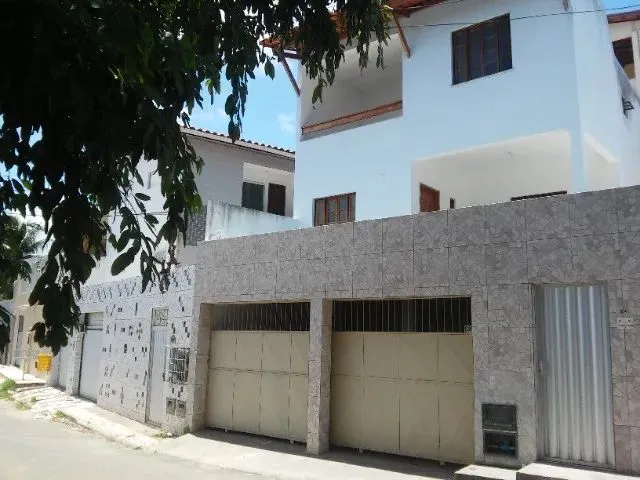 Imagem: Village 2/4 com Garagem na Colina de Itapuã