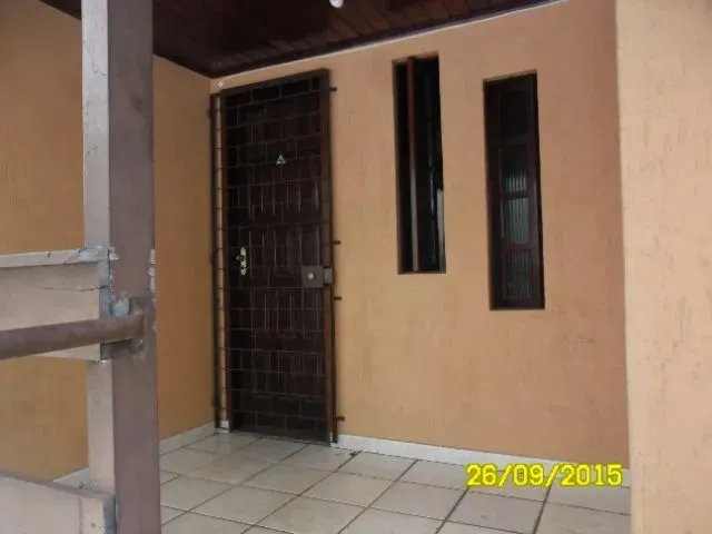 Imagem 1: Apartamento Duplex, 2/4 Reversível para 3, em Ótima Localização, a 400M da Praia De