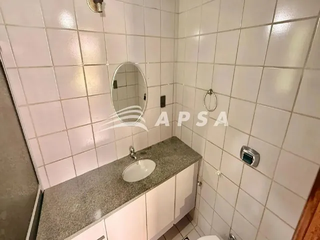 Imagem 9: Moradia Tranquila e Agradável em Condomínio Bem Estruturado, com Portaria Eletrônica