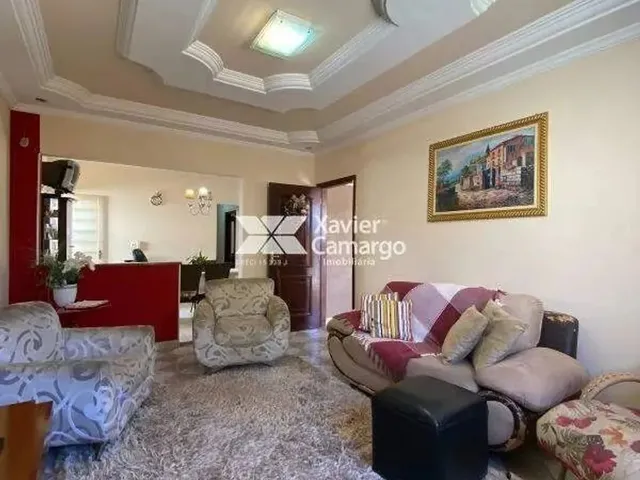 Imagem: Casa À Venda com 3 Quartos no Jardim Portugal