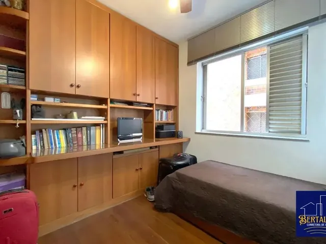 Imagem 12: Apartamento Amplo de 180 M² com 4 Quartos e Vista Definitiva em Localização