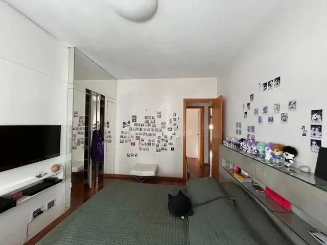 Imagem 4: 61649) À Venda - Apartamento com 4 Quartos, 4 Vagas, no Funcionários