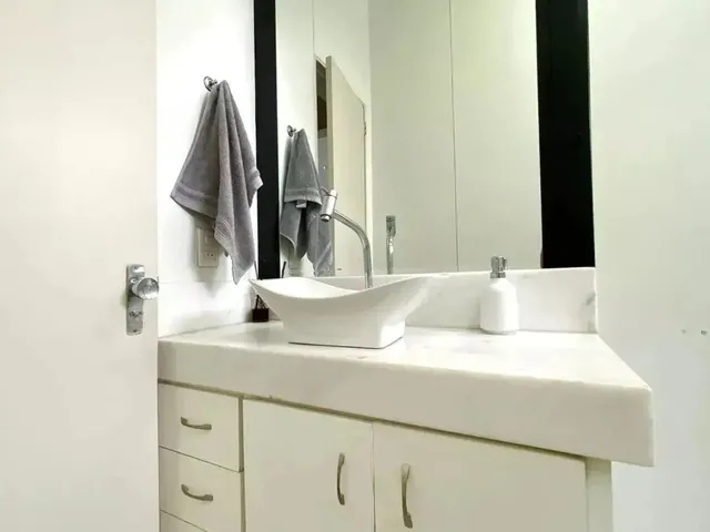Imagem 3: Imóvel para Venda Tem 77 Metros Quadrados com 2 Quartos em Centro - Belo Horizonte - Mg