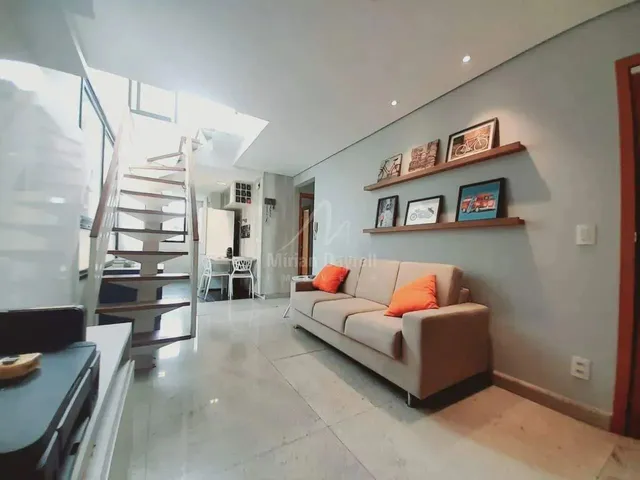 Imagem: 8724) À Venda - Cobertura com 3 Quartos