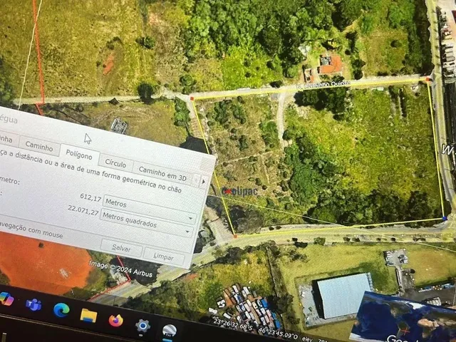 Imagem: O terreno possui 21.437m² de Área e está localizado em