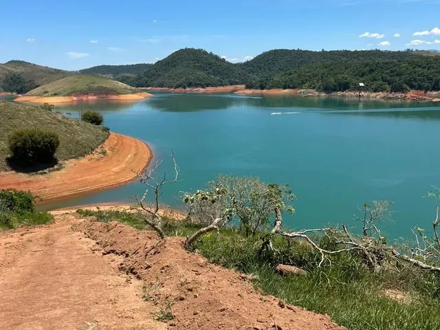 Imagem: Terreno Perfeito para Construir Sua Casa