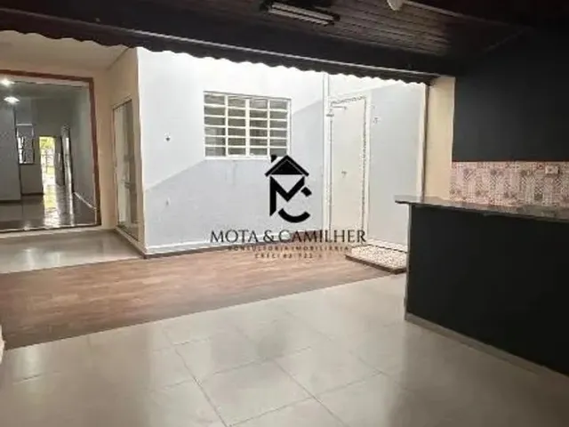 Imagem 2: Casa para Alugar em Taubaté - Jaboticabeiras- 2 Quartos, 1 Suíte com Quintal