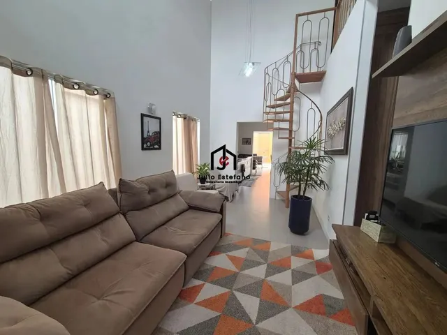 Imagem 1: Casa com 3 Dormitórios Sendo 1 Suíte no Condomínio Campos do Conde 2 - Louvre Em