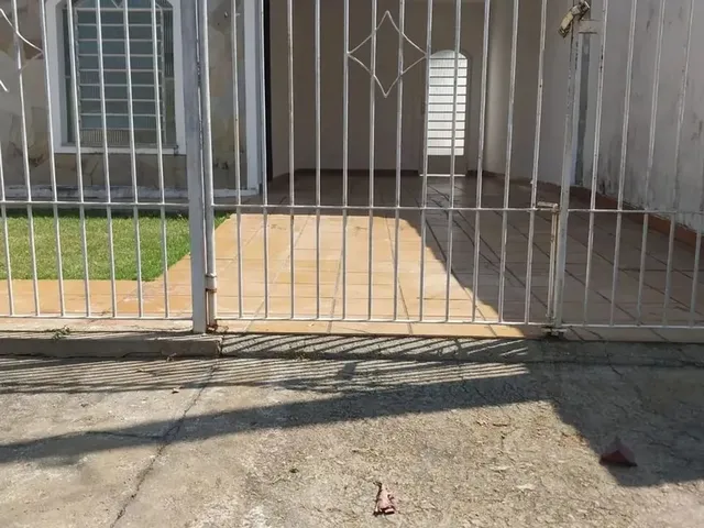 Imagem: Casa/Padrão - Residencial - no Bairro Bosque