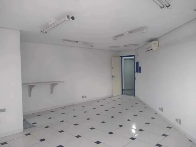 Imagem: Sala Comercial em Rua Clemente Álvares