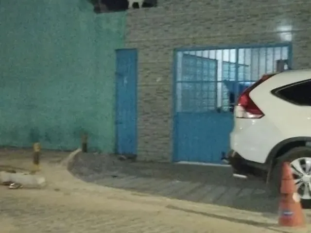 Imagem 2: Casa 4 Quartos em Ponta de Pedras no Centro