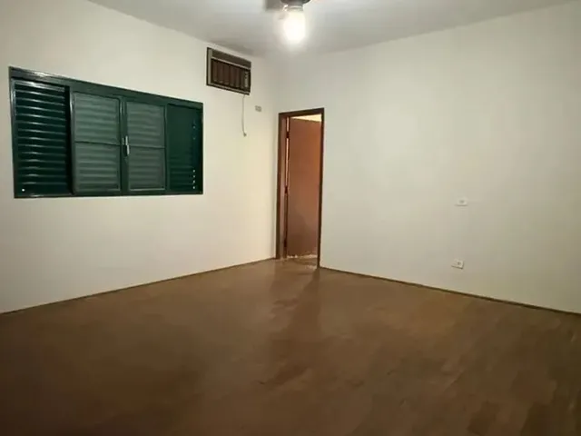 Imagem 8: Casa Ótima ! Centro - Terreno 500M², Const. 277 M², 03 Quartos,Suíte, Hidro, Quintal