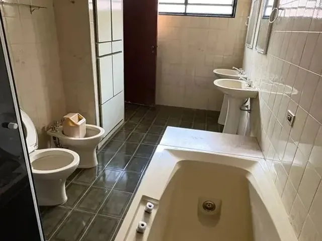 Imagem 5: Casa Ótima ! Centro - Terreno 500M², Const. 277 M², 03 Quartos,Suíte, Hidro, Quintal